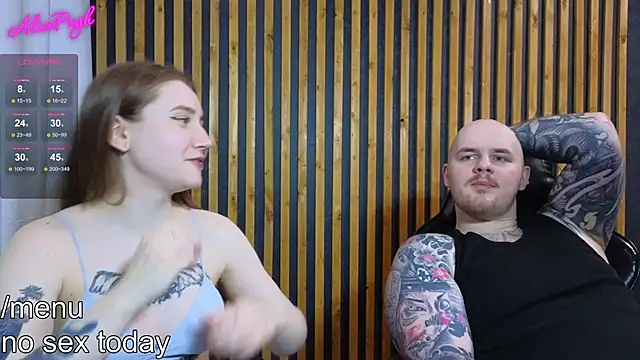 Snapshot of alicepugh chatting on January 19, 7:15 pm alicepugh online show from January 19, 7:15 pm