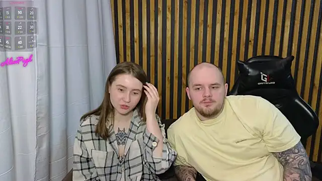 Snapshot of alicepugh chatting on February 13, 6:59 pm alicepugh online show from February 13, 6:59 pm