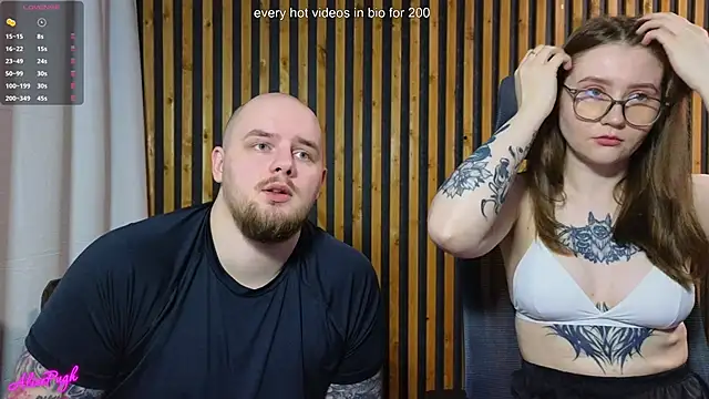 Snapshot of alicepugh chatting on March 21, 6:51 pm alicepugh online show from March 21, 6:51 pm