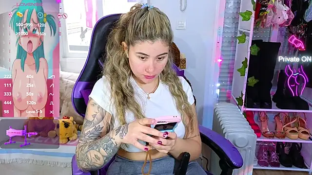 Tawny cox online show from March 4, 10:13 am