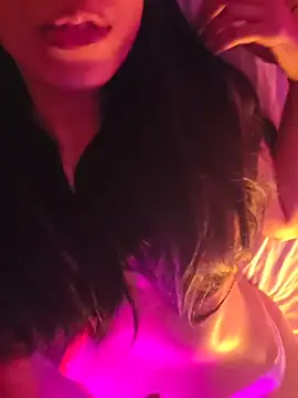 aloneathome online show from December 19, 6:31 am