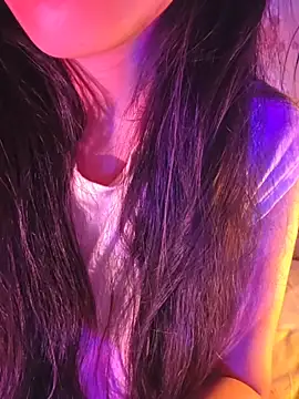 aloneathome online show from March 15, 10:32 am