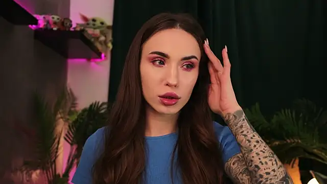 BabyYoda- online show from January 9, 8:55 pm