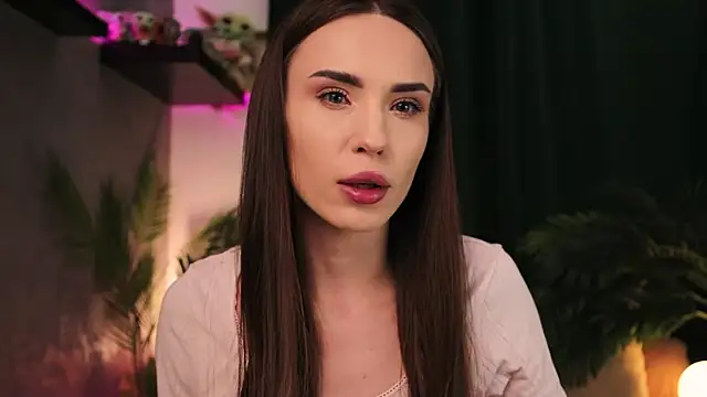 BabyYoda- online show from March 6, 2:41 am