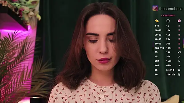 BabyYoda- online show from February 8, 7:39 pm