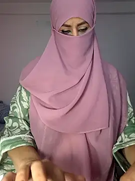 Snapshot of amiraferraz chatting on November 2, 4:09 pm amiraferraz online show from November 2, 4:09 pm