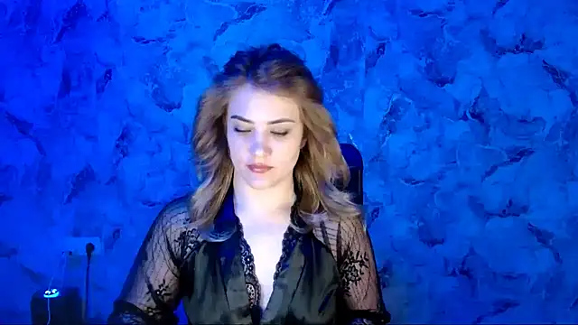 nika gold1 online show from April 15, 12:01 pm