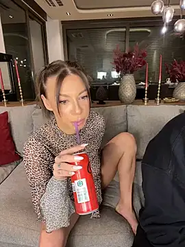 SexOnMyLvL online show from December 3, 9:01 pm