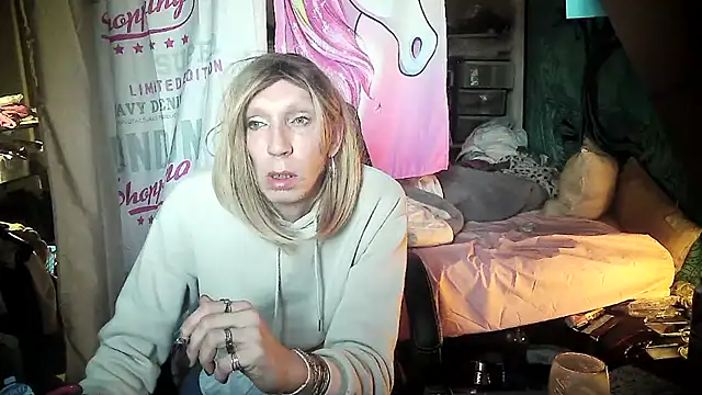 Ombeline1 online show from February 23, 7:11 am