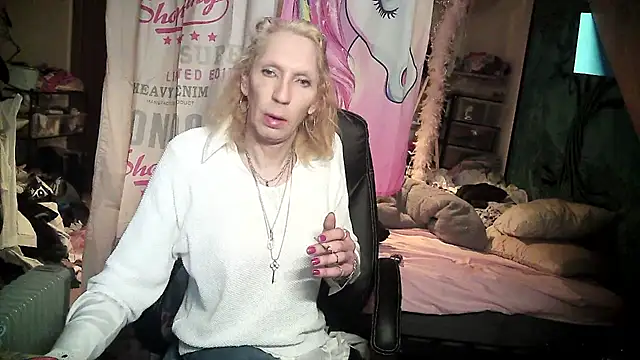 Ombeline1 online show from February 25, 8:03 am