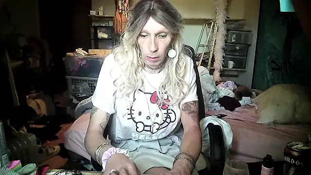 Ombeline1 online show from March 6, 1:03 pm