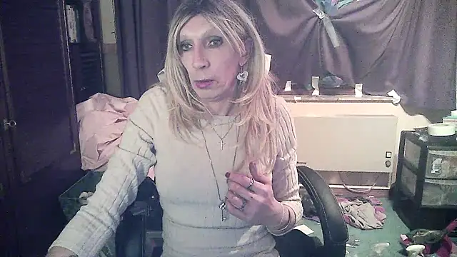 Ombeline1 online show from March 15, 4:13 am