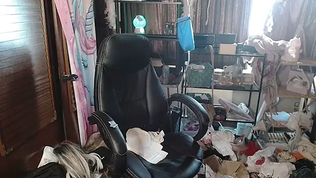 Ombeline1 online show from September 9, 4:17 pm