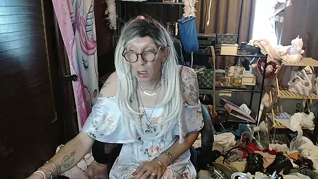 Ombeline1 online show from September 12, 5:24 pm