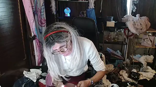 Ombeline1 online show from September 28, 5:57 am