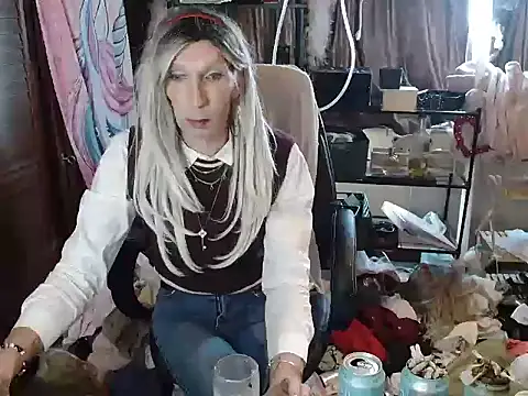 Ombeline1 online show from October 20, 8:15 am