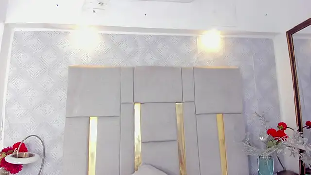 Camilaa Sanchez  online show from October 14, 3:35 pm