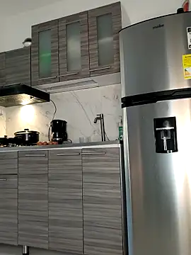 Lia Hurley online show from February 26, 4:35 pm