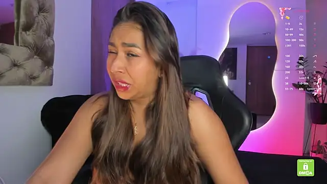 Snapshot of AmelyaMann chatting on September 15, 1:44 pm AmelyaMann online show from September 15, 1:44 pm