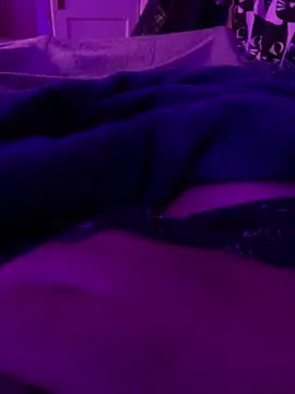 Snapshot of Ghotsniper666 chatting on October 17, 5:32 am Ghotsniper666 online show from October 17, 5:32 am