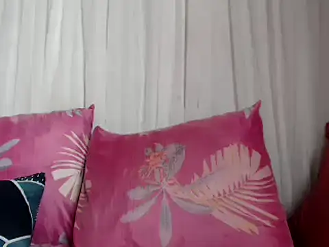 Freakyassnwildx online show from February 25, 1:06 pm