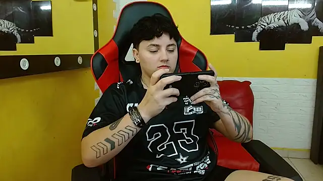 isabeautyx19 online show from November 13, 3:16 am