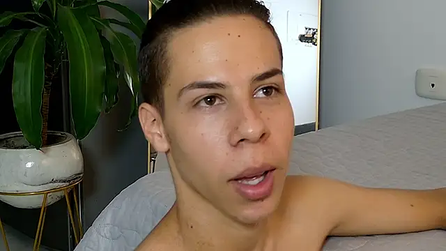 grey   27 online show from February 20, 11:10 pm