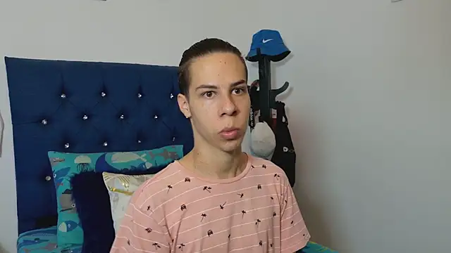 grey   27 online show from March 9, 11:25 am