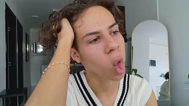 grey   27 online show from March 11, 3:12 pm