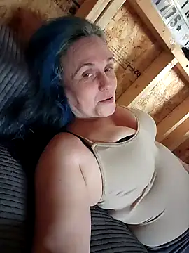 stellaquinn1775 online show from December 18, 9:51 pm