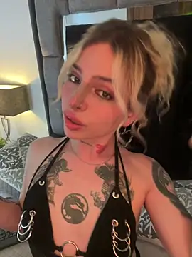 Bonnie vega online show from November 29, 8:23 pm