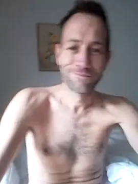 Snapshot of WillyWhiteBoy chatting on July 22, 7:11 am WillyWhiteBoy online show from July 22, 7:11 am