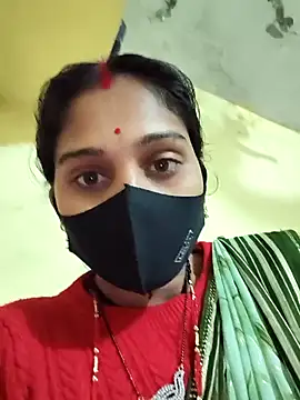 Snapshot of Hi_Radhika chatting on February 4, 12:29 am Hi Radhika online show from February 4, 12:29 am