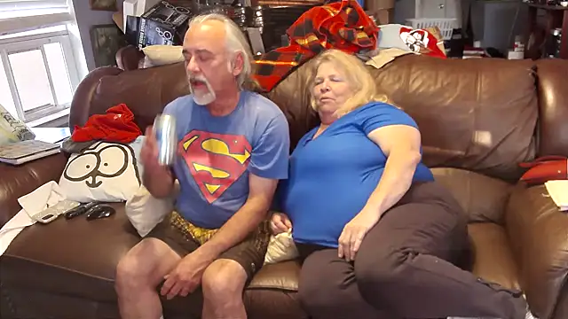 PincheDave4u online show from February 26, 11:48 pm