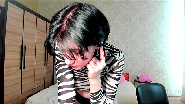 JulisSweet online show from February 16, 1:38 pm