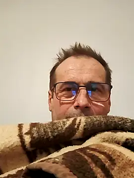 Snapshot of gendos777 chatting on January 7, 10:23 pm gendos777 online show from January 7, 10:23 pm