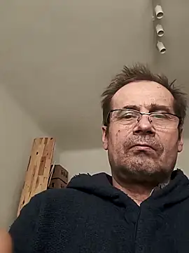 Snapshot of gendos777 chatting on February 27, 2:39 pm gendos777 online show from February 27, 2:39 pm