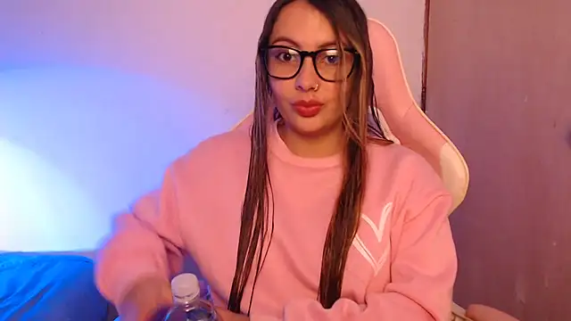 lalawhitte online show from November 8, 3:34 pm