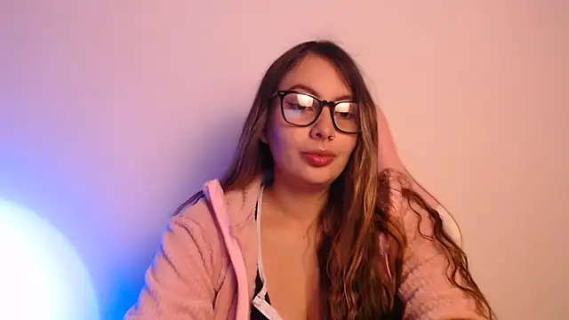 lalawhitte online show from December 22, 12:13 pm