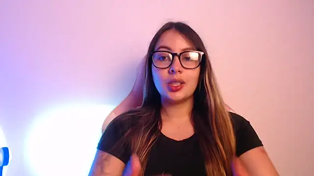 lalawhitte online show from January 15, 9:40 pm