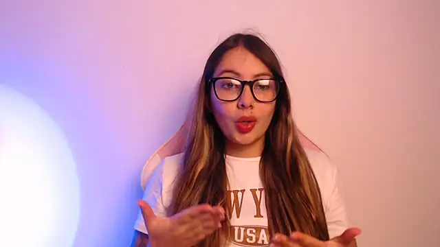 Snapshot of lalawhitte chatting on January 17, 9:29 pm lalawhitte online show from January 17, 9:29 pm