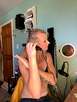 Cutetrans90 online show from October 20, 5:13 pm