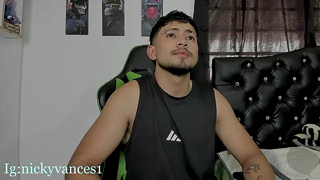 Snapshot of nicky_vances chatting on February 23, 8:50 pm nicky vances online show from February 23, 8:50 pm