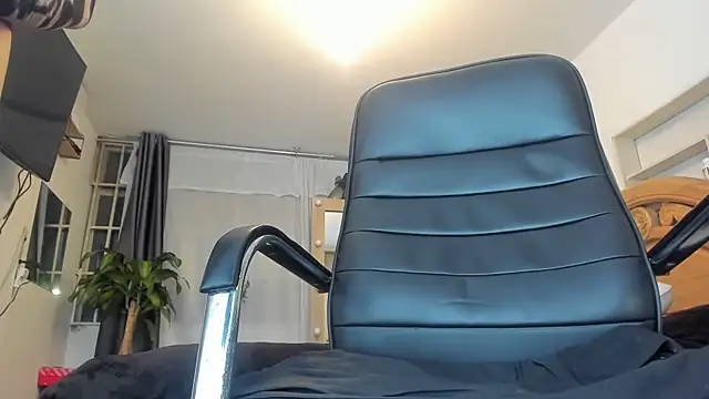 pollet brown online show from December 22, 12:40 am