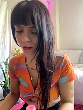 melisabunnny online show from November 13, 12:15 pm