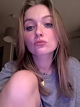 Snapshot of Goldloeckchen159 chatting on January 31, 10:30 pm Goldloeckchen159 online show from January 31, 10:30 pm