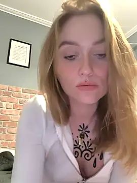 Snapshot of Goldloeckchen159 chatting on February 14, 5:21 pm Goldloeckchen159 online show from February 14, 5:21 pm