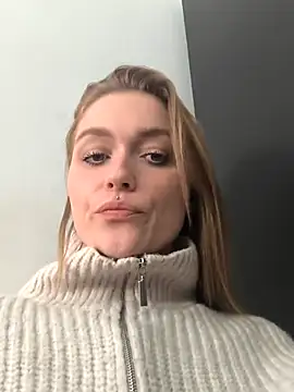 Snapshot of Goldloeckchen159 chatting on February 22, 1:31 pm Goldloeckchen159 online show from February 22, 1:31 pm