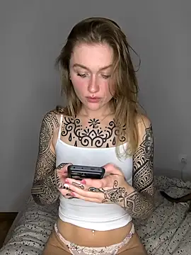 Snapshot of Goldloeckchen159 chatting on March 10, 10:26 pm Goldloeckchen159 online show from March 10, 10:26 pm