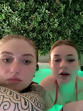 Snapshot of Goldloeckchen159 chatting on March 21, 7:28 pm Goldloeckchen159 online show from March 21, 7:28 pm